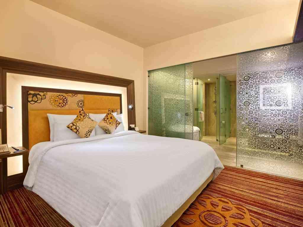 Novotel Pune Viman Nagar Road Exterior photo Deluxe Room