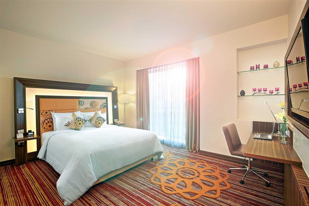 Novotel Pune Viman Nagar Road Exterior photo Deluxe Room