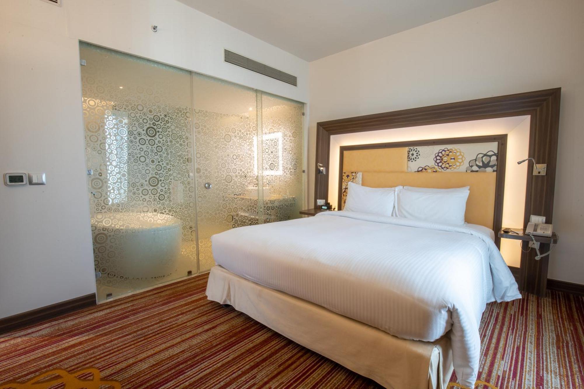 Novotel Pune Viman Nagar Road Exterior photo