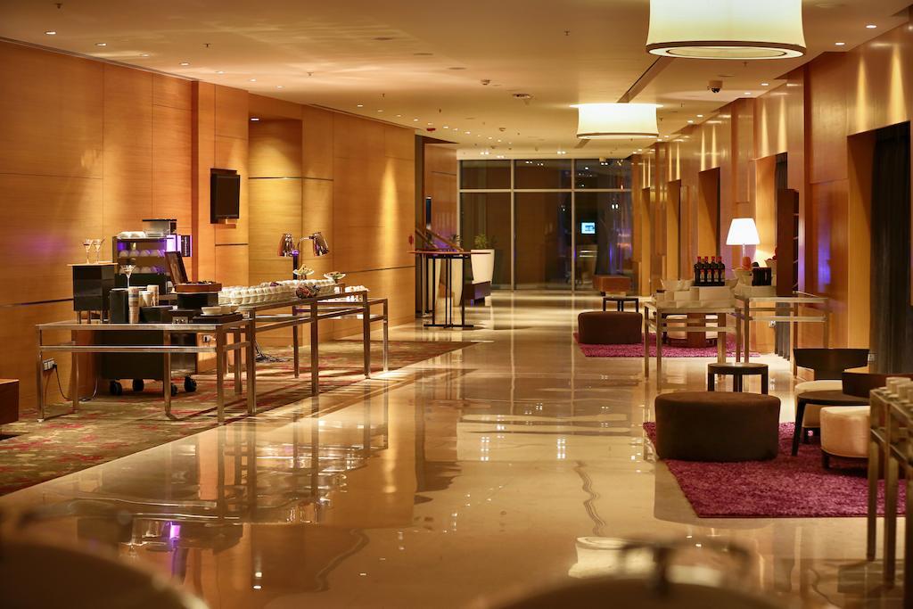 Novotel Pune Viman Nagar Road Exterior photo Lobby